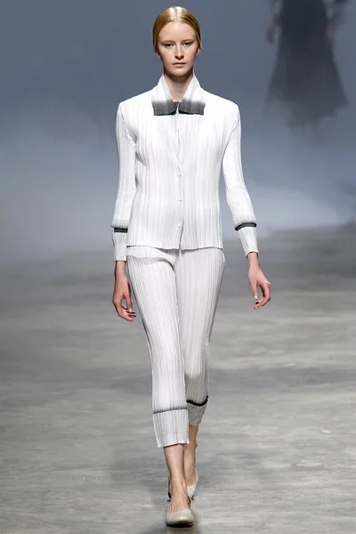 Look 42